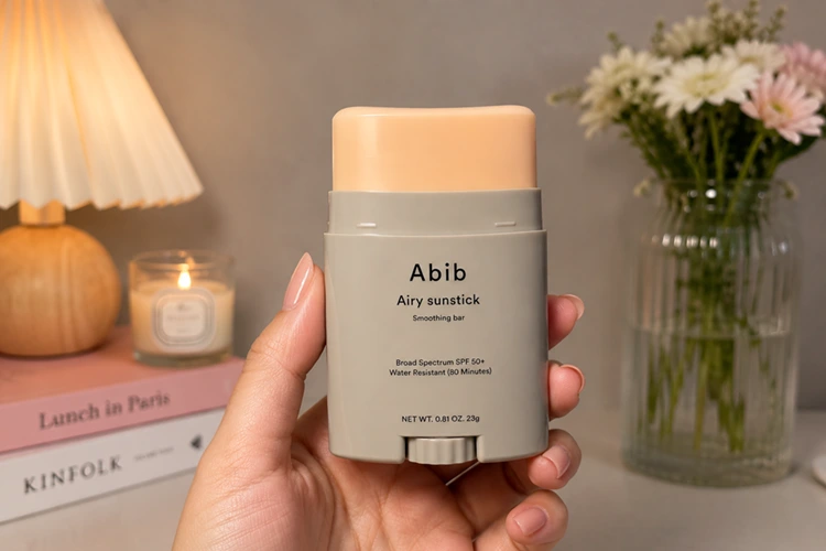 color and texture of abib airy sunstick smoothing bar