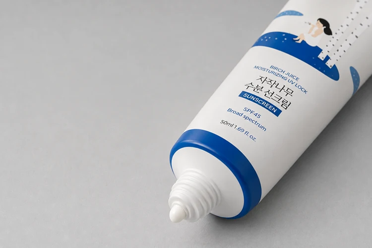 narrow opening of the flexible squeeze tube