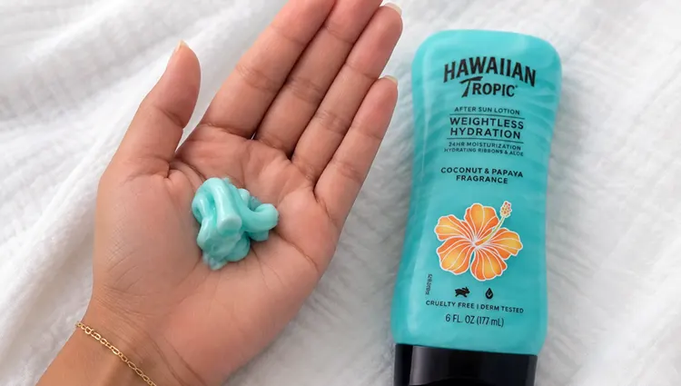 texture and finish of hawaiian tropic after sun lotion